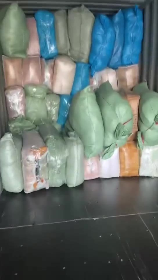 Cargo consolidation before shipment